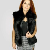 #Gilet fox 🌞, à retrouver dans votre boutique KOZHA ou sur https://kozha.fr !
#kozha #cuir #leather #brest #vitrinesdebrest #woman